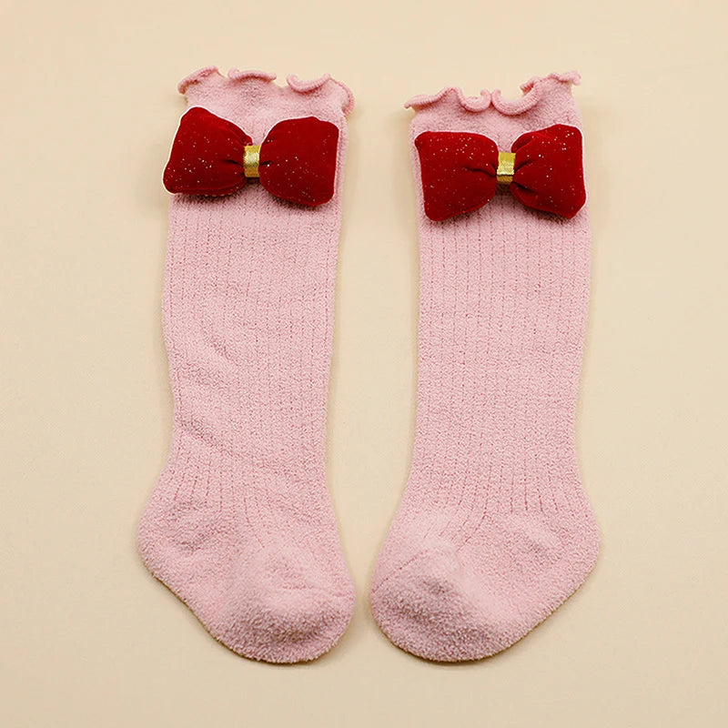 Adorable Baby Girl Knee with Lotus Edge Design and Bow